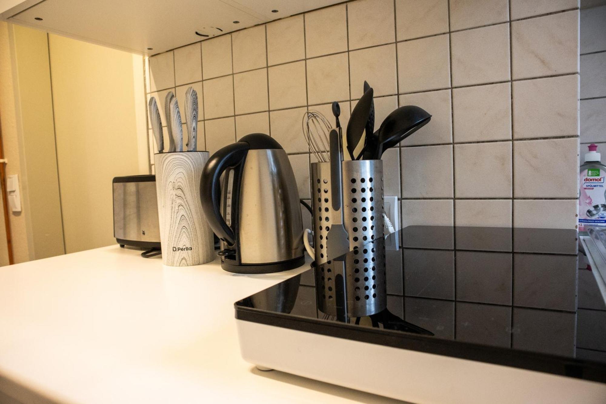 Schoene Wohnung Fuer 4 Gaeste An Der Eilenriede Mit Kostenlosen Parkplaetzen Hannover Eksteriør billede